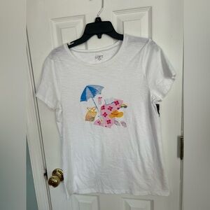 White cotton adorable tee shirt with graphic beach scene.